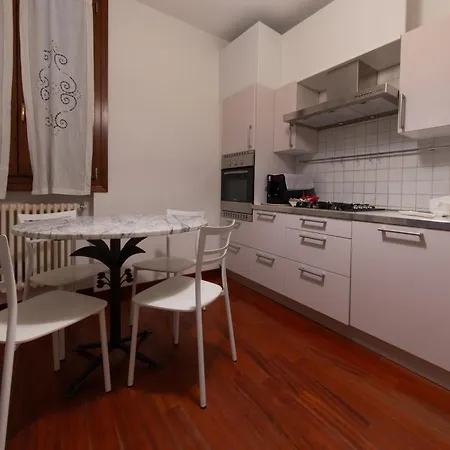 Apartment La Casina Di Monica *